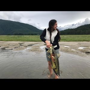 Meet your Posher, Amara